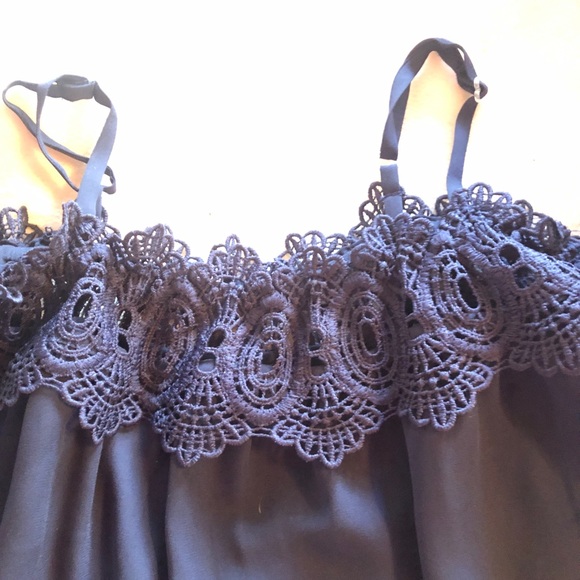 IN Blouse Cold Shoulder Spaghetti Straps Lace Trim - Picture 3 of 7